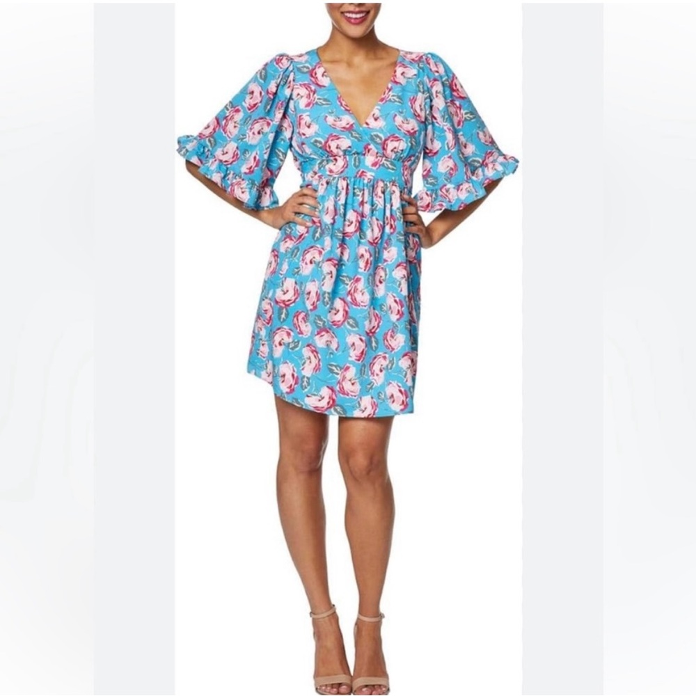 Betsey Johnson FPO1W26 - V-Neck Bell
Short Sleeved Floral Dress Size 10